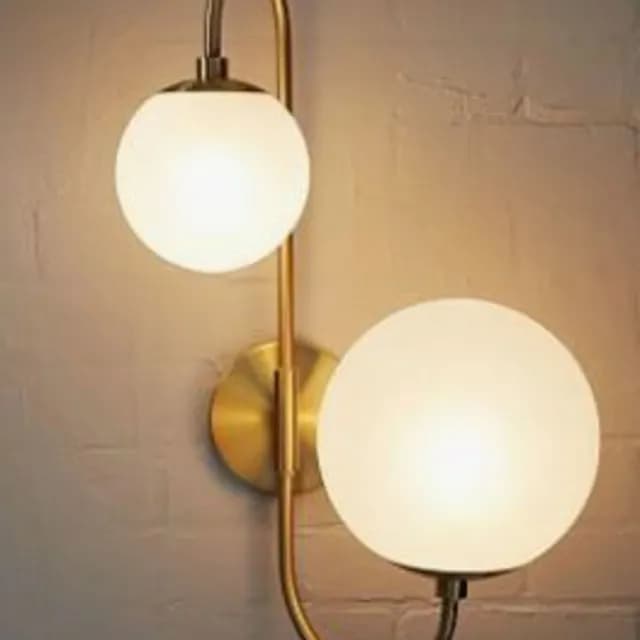 Lampu Dinding