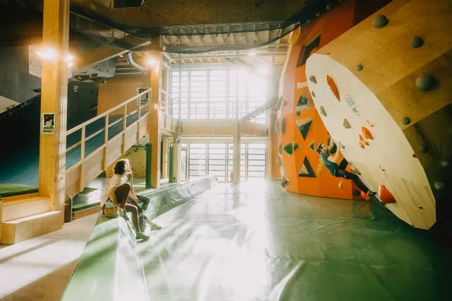 1. Mal Bouldern