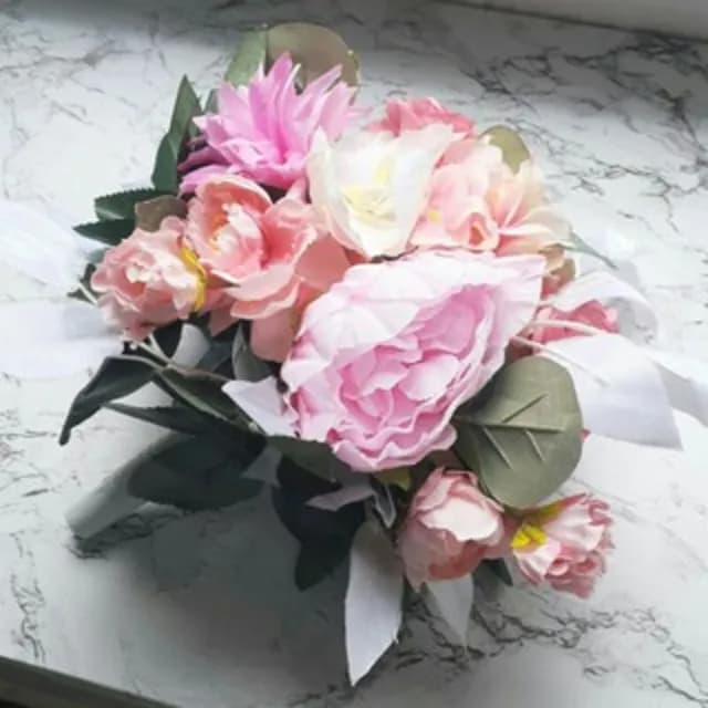 1. Hand Bouquet Artificial